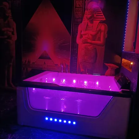 Bed and Breakfast Les Cites Romances Le Cleopatre Καρκασόν