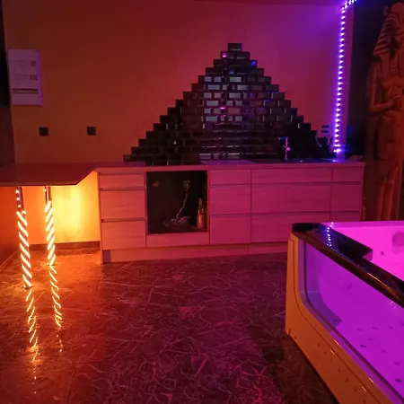 Bed and Breakfast Les Cites Romances Le Cleopatre