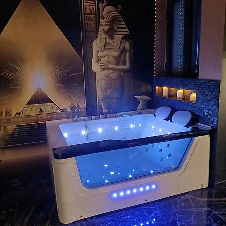 Les Cites Romances Le Cleopatre Καρκασόν